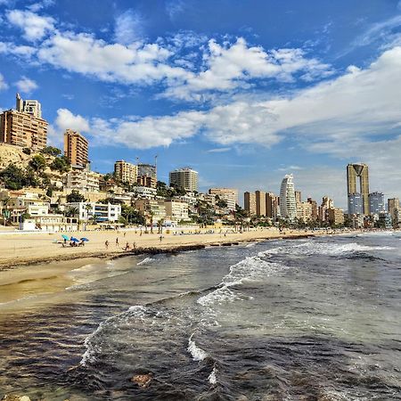 Esmeralda Sea Front Apartment Бенидорм Экстерьер фото